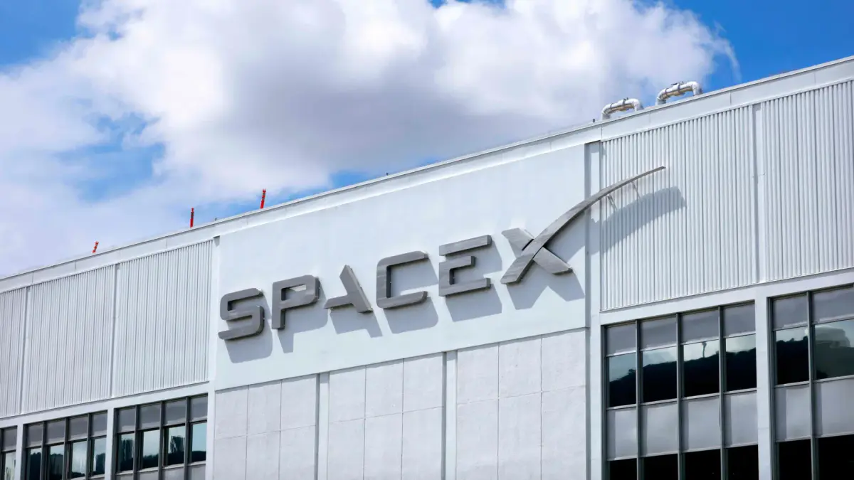 SpaceX passt IPO-Bewertung auf mindestens 1,8 Billionen Dollar an